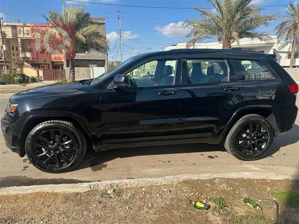 جیپ گراند شیرۆکی 2020  بۆ فرۆشتن لە عێراق -  بەغداد